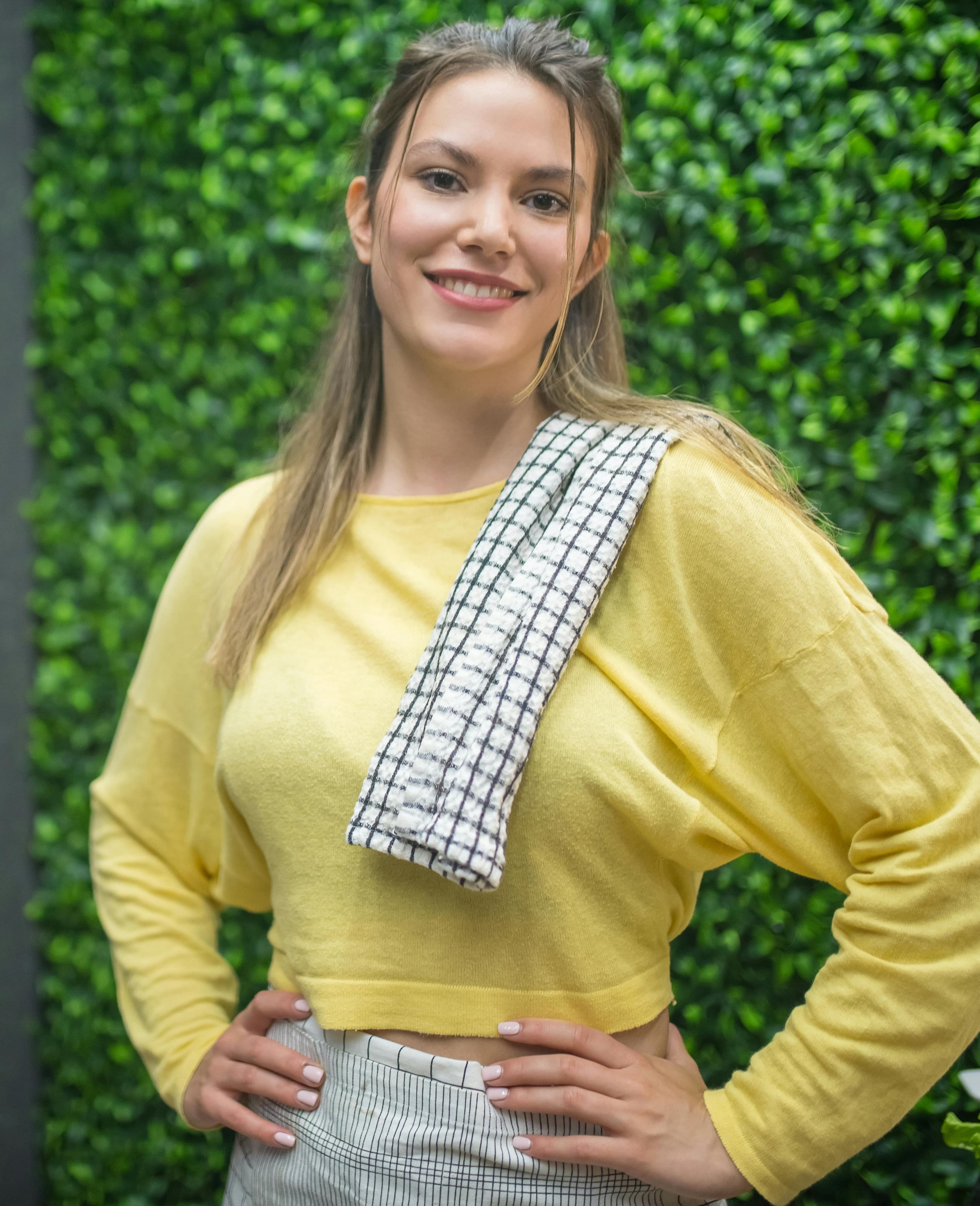 Chef Liora in a cozy kitchen